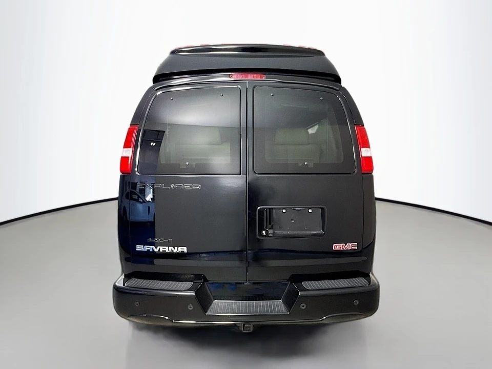 2020 GMC Savana - Image 6 of 31