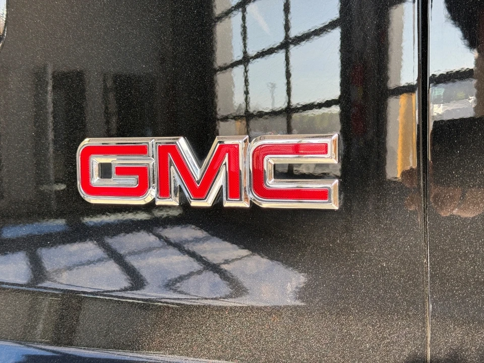 2020 GMC Savana - Image 25 of 31