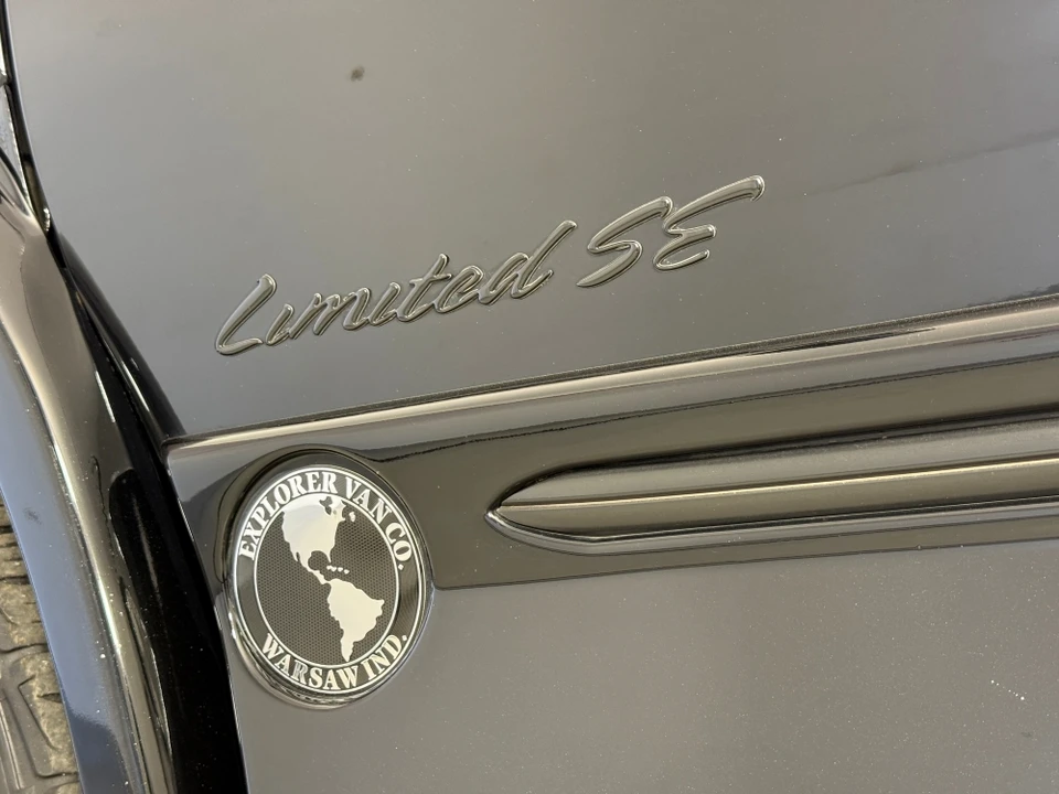 2020 GMC Savana - Image 27 of 31