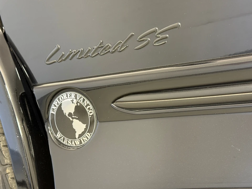 2020 GMC Savana - Image 28 of 31