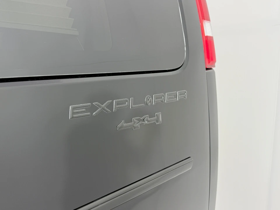 2020 GMC Savana - Image 26 of 31