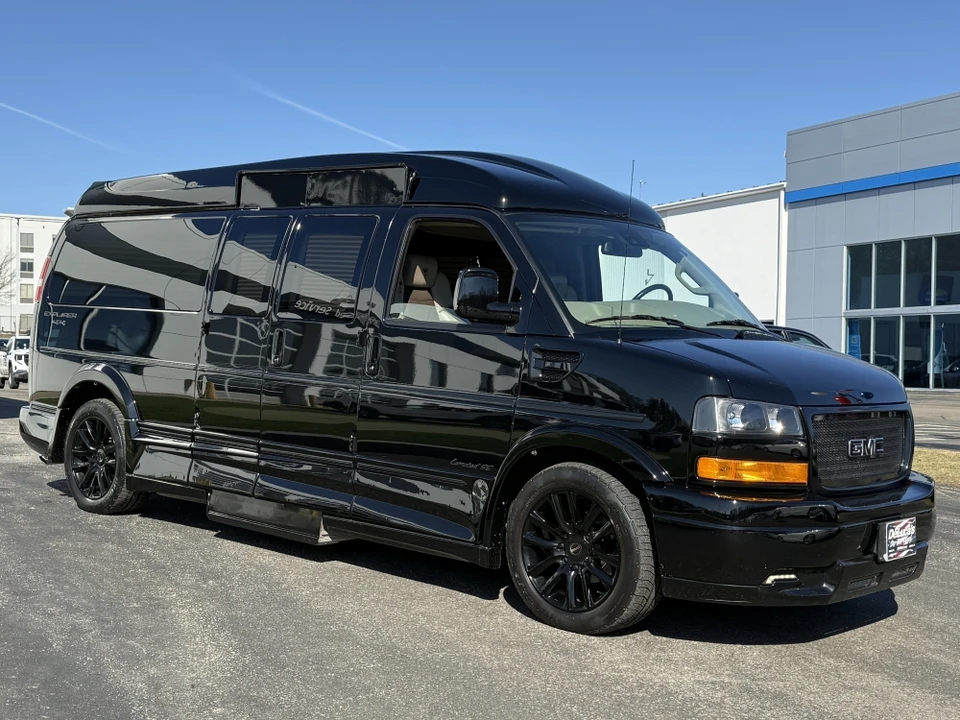 2020 GMC Savana - Image 14 of 31
