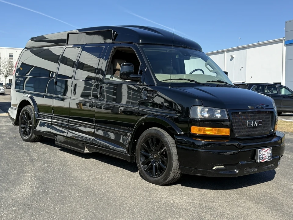2020 GMC Savana - Image 15 of 31