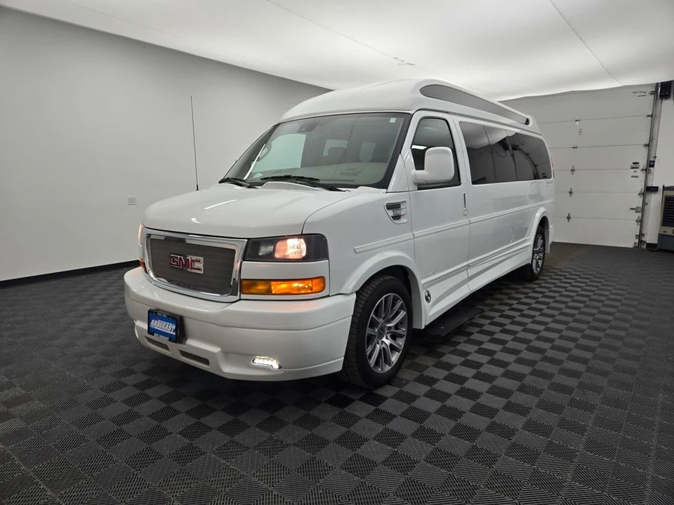 2020 GMC Savana - Image 13 of 21