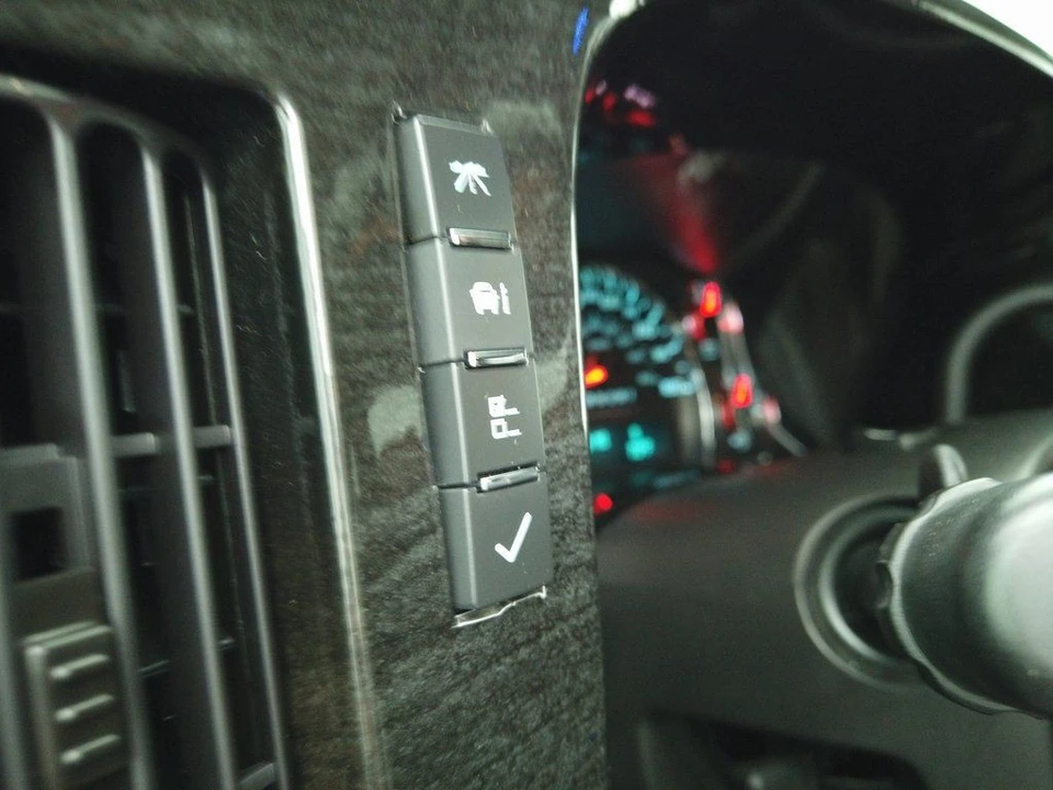 2020 GMC Savana - Image 23 of 31