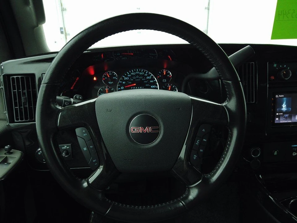2020 GMC Savana - Image 24 of 31
