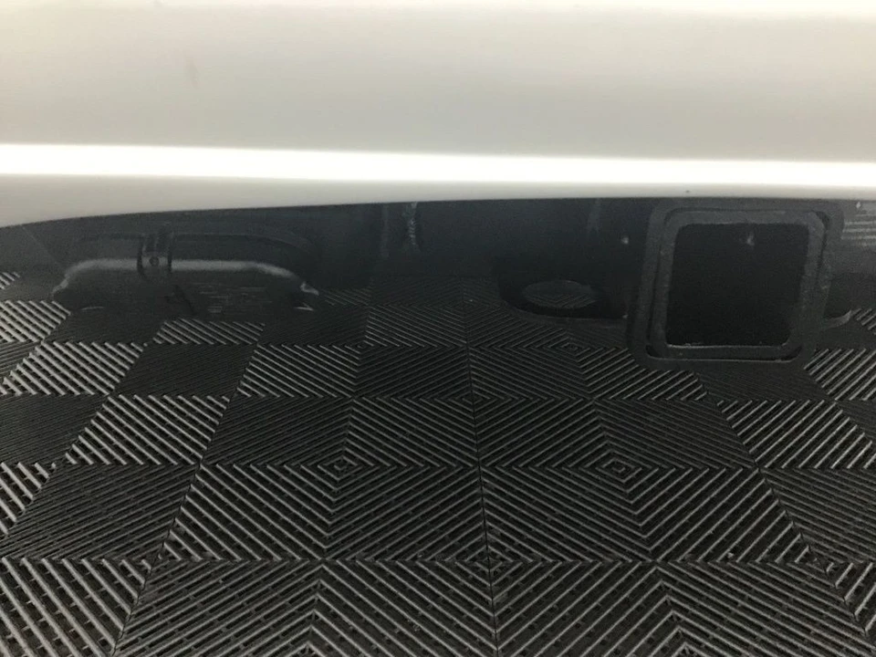 2020 GMC Savana - Image 5 of 21