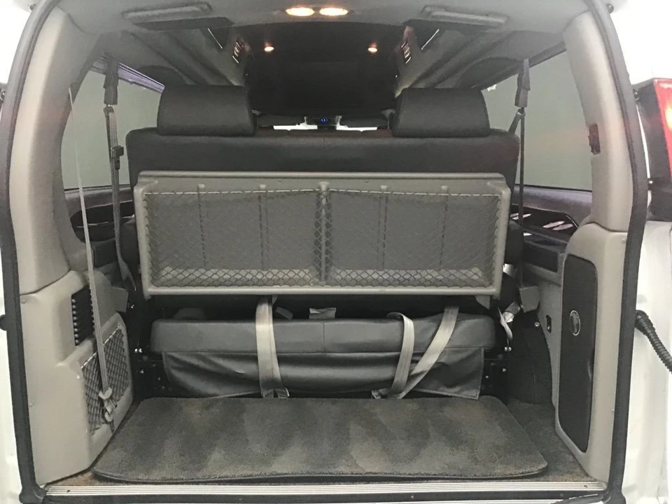 2020 GMC Savana - Image 7 of 21