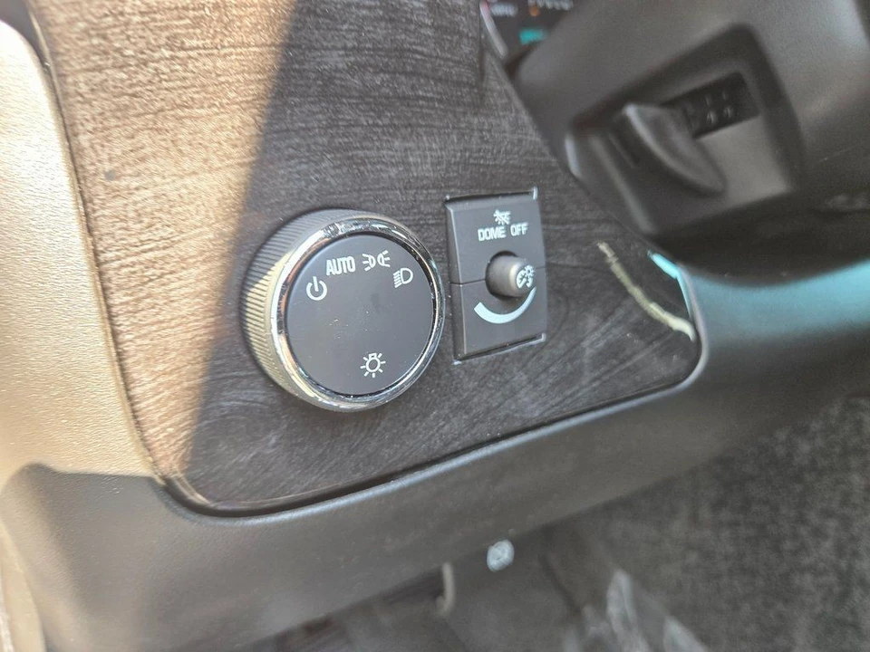 2020 GMC Savana - Image 17 of 21