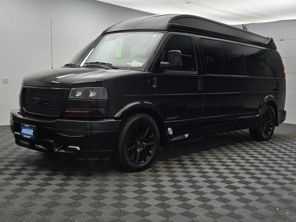 2020 GMC Savana - Image 12 of 12