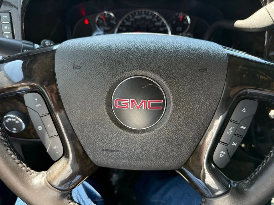 2020 GMC Savana - Image 20 of 21