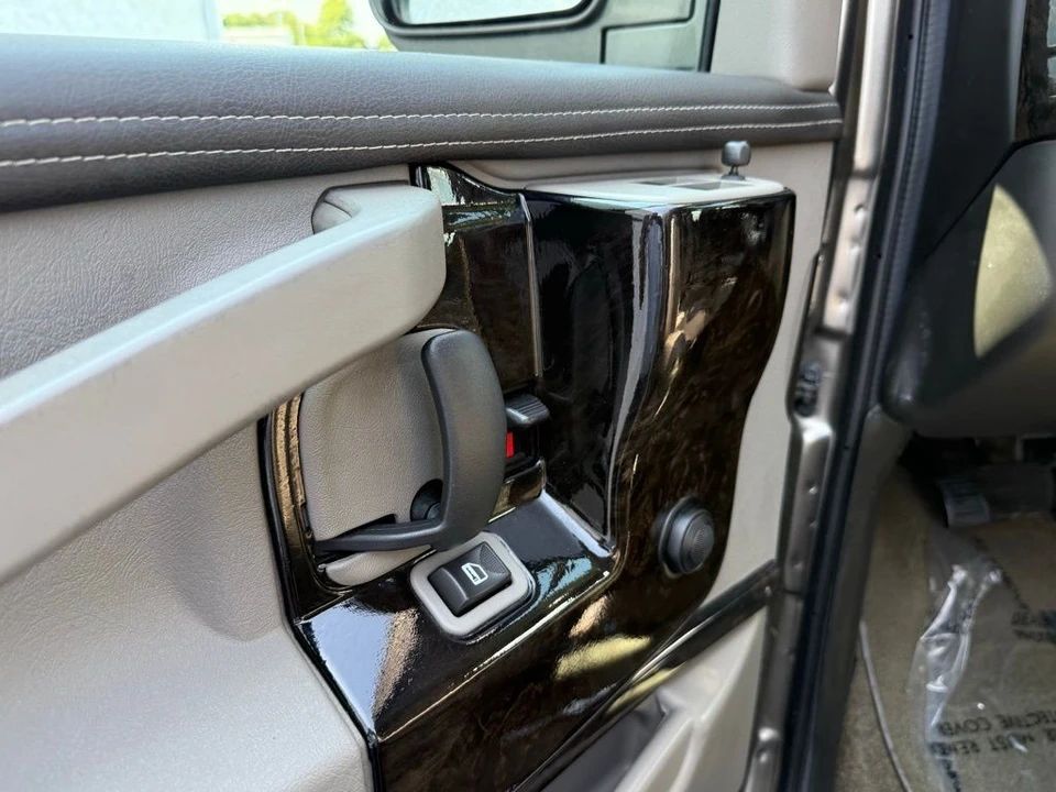 2020 GMC Savana - Image 16 of 21