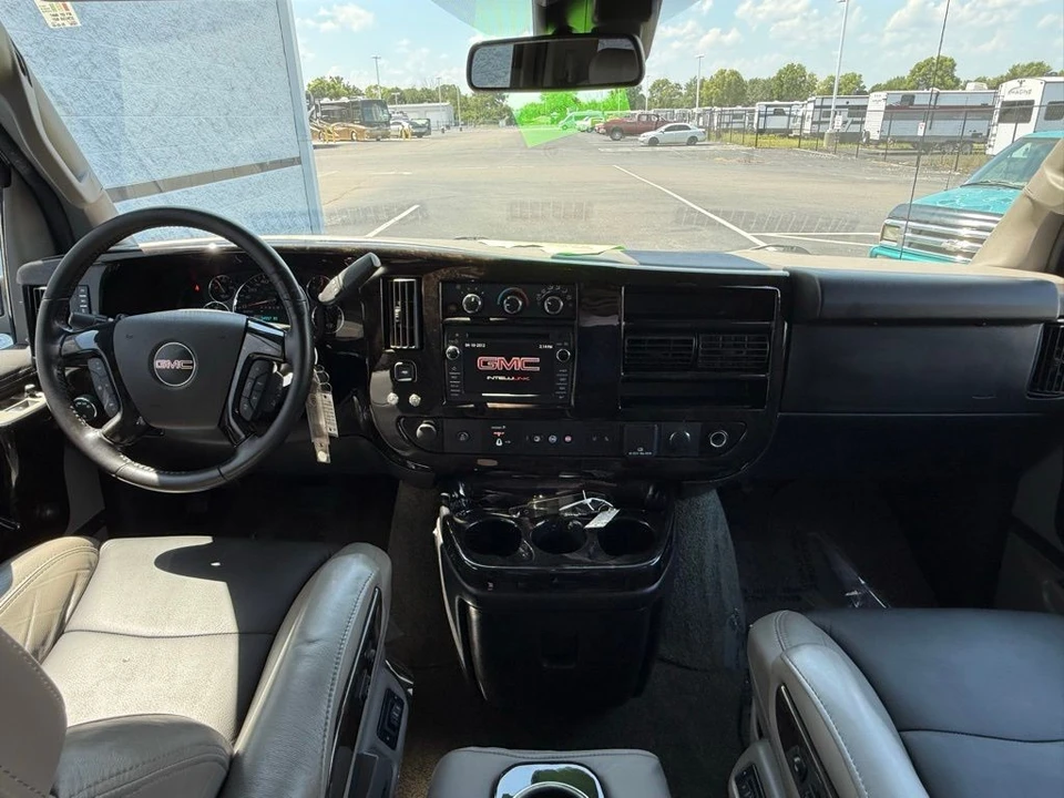 2020 GMC Savana - Image 2 of 21