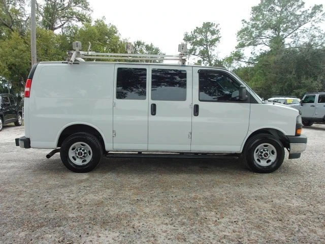 2020 GMC Savana - Image 4 of 21