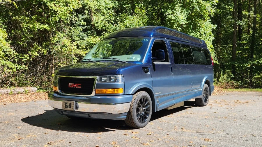2020 GMC Savana - Image 4 of 21