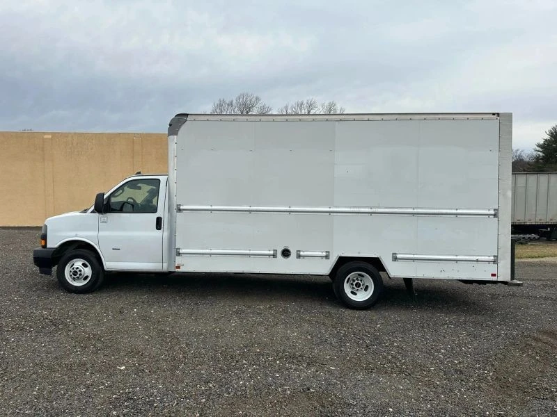 2020 GMC Savana - Image 2 of 12