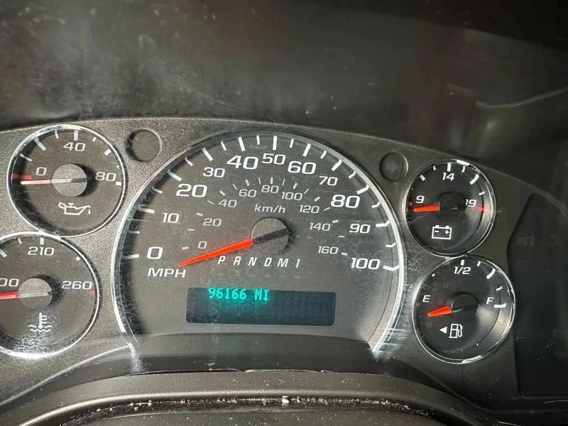 2020 GMC Savana - Image 10 of 12