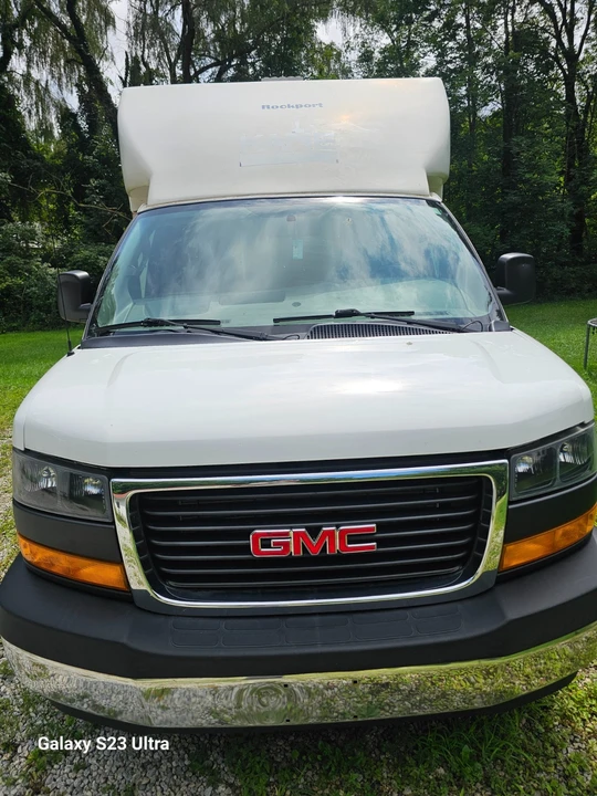 2020 GMC Savana - Image 3 of 16