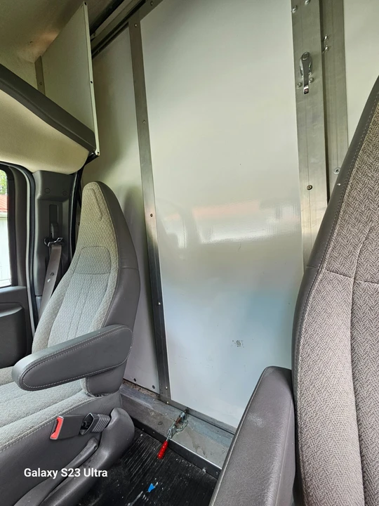 2020 GMC Savana - Image 13 of 16