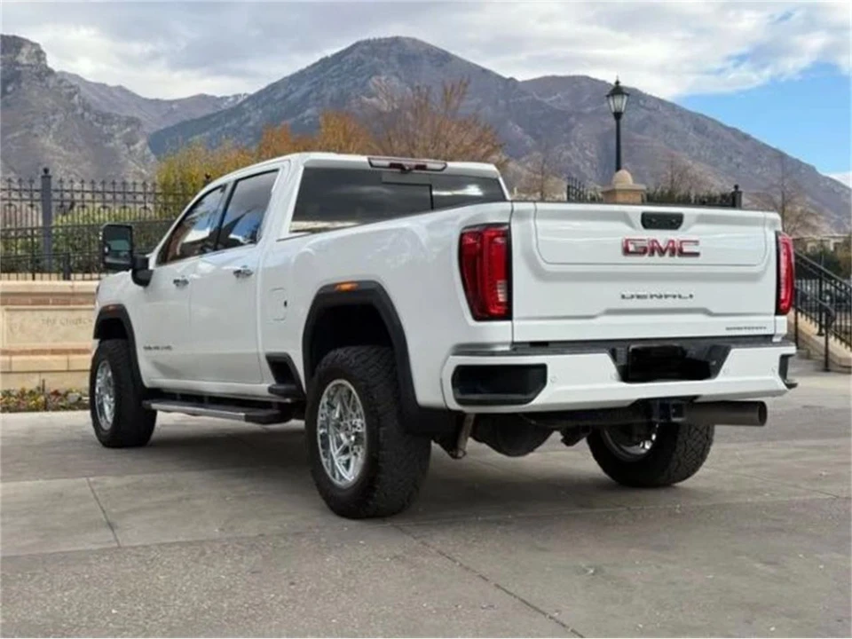 2020 GMC Sierra 5th Gen - Image 2 of 21