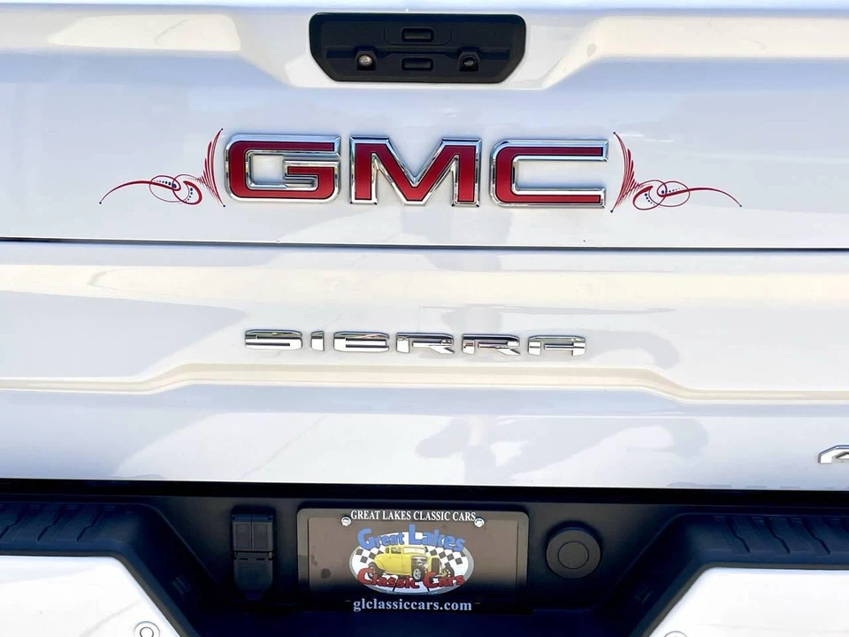 2020 GMC Sierra 5th Gen - Image 15 of 31