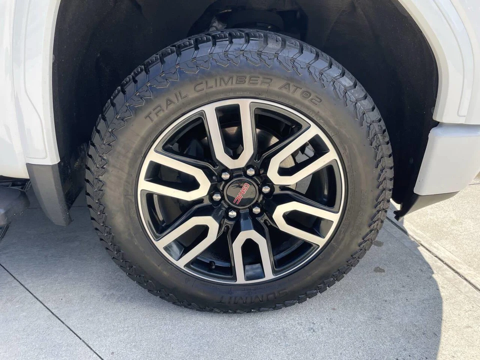 2020 GMC Sierra 5th Gen - Image 22 of 31