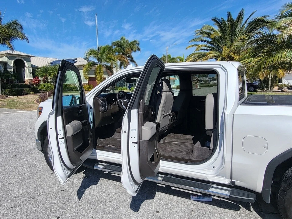 2020 GMC Sierra 5th Gen - Image 8 of 12