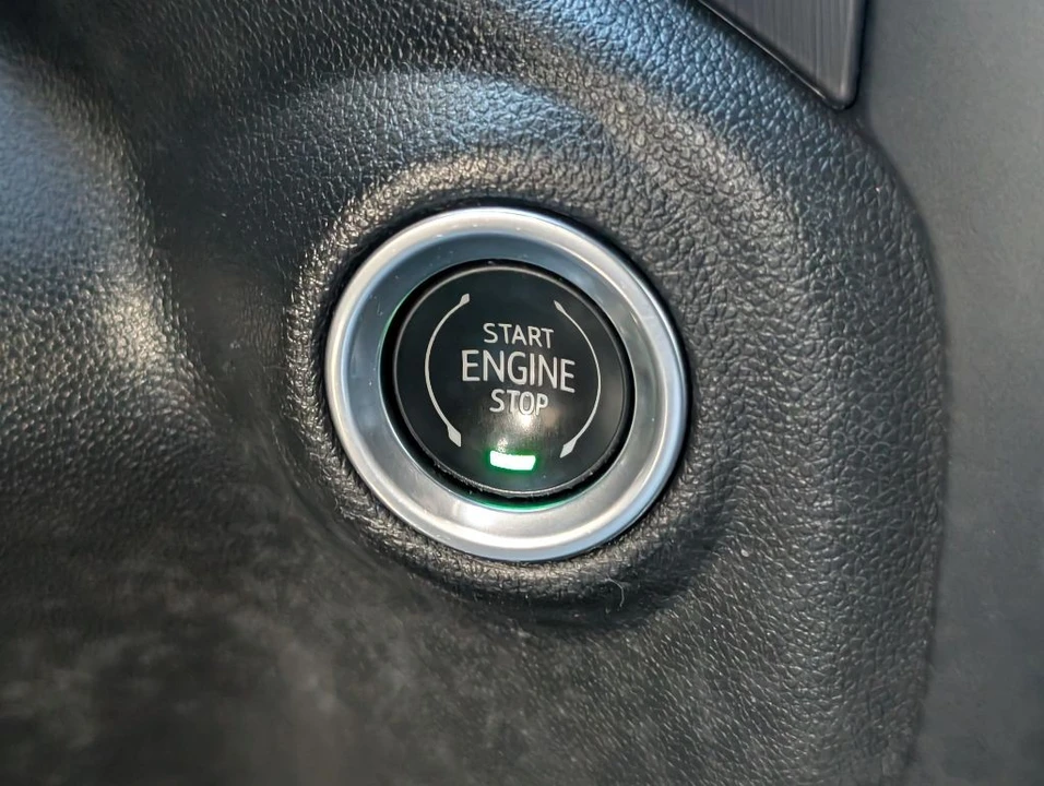 2020 GMC Sierra 5th Gen - Image 18 of 21