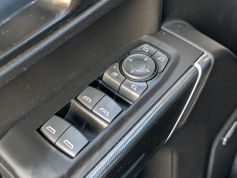 2020 GMC Sierra 5th Gen - Image 11 of 21