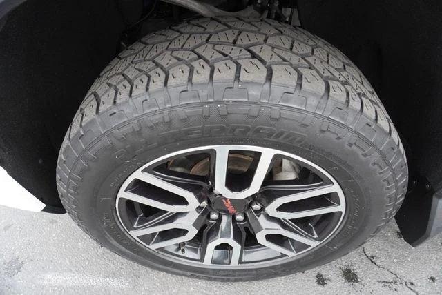 2020 GMC Sierra 5th Gen - Image 18 of 21