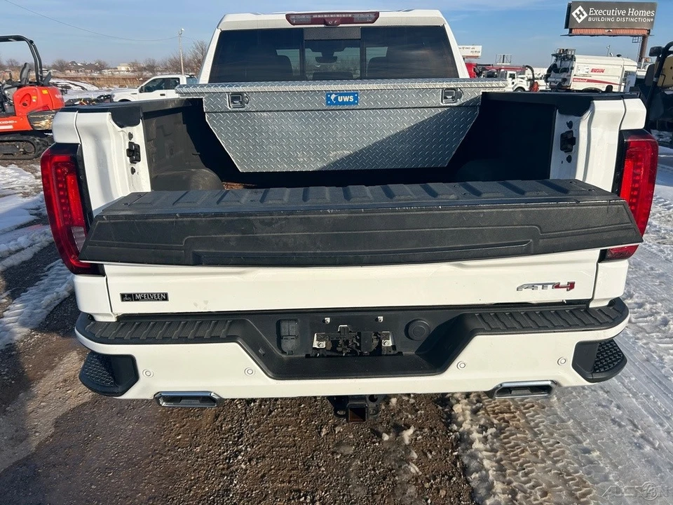 2020 GMC Sierra 5th Gen - Image 10 of 21