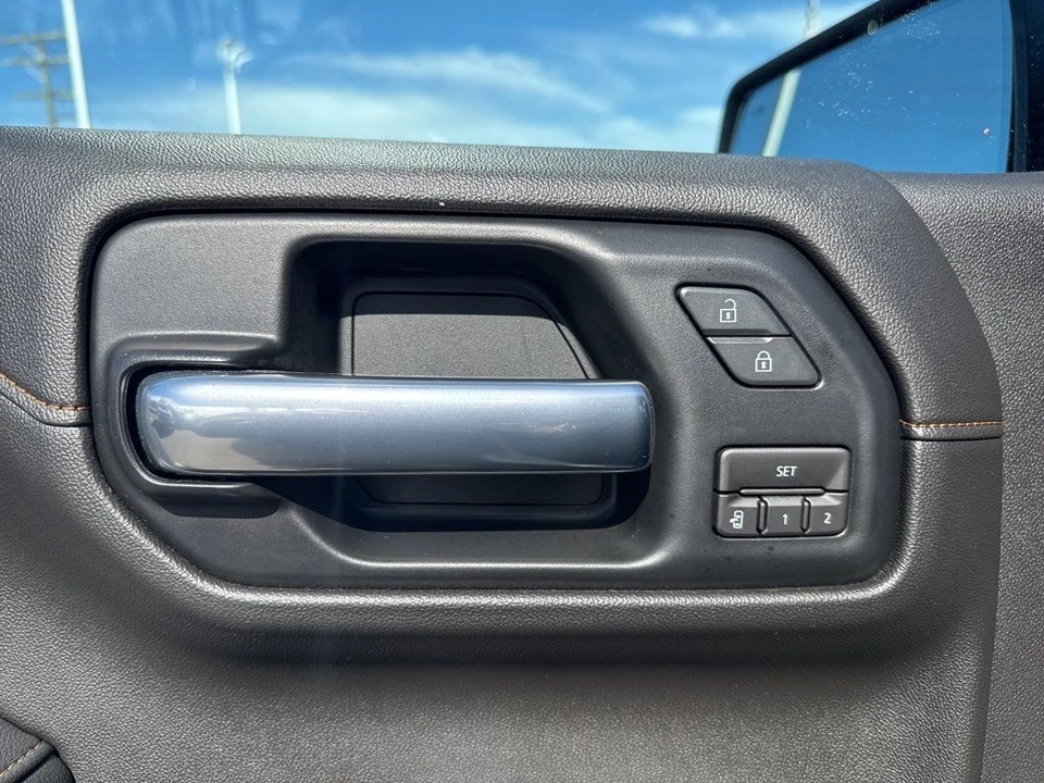 2020 GMC Sierra 5th Gen - Image 11 of 21