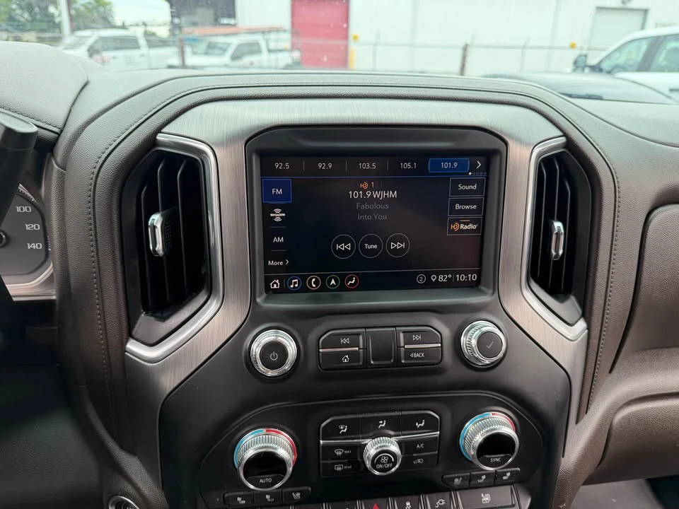 2020 GMC Sierra 5th Gen - Image 4 of 18