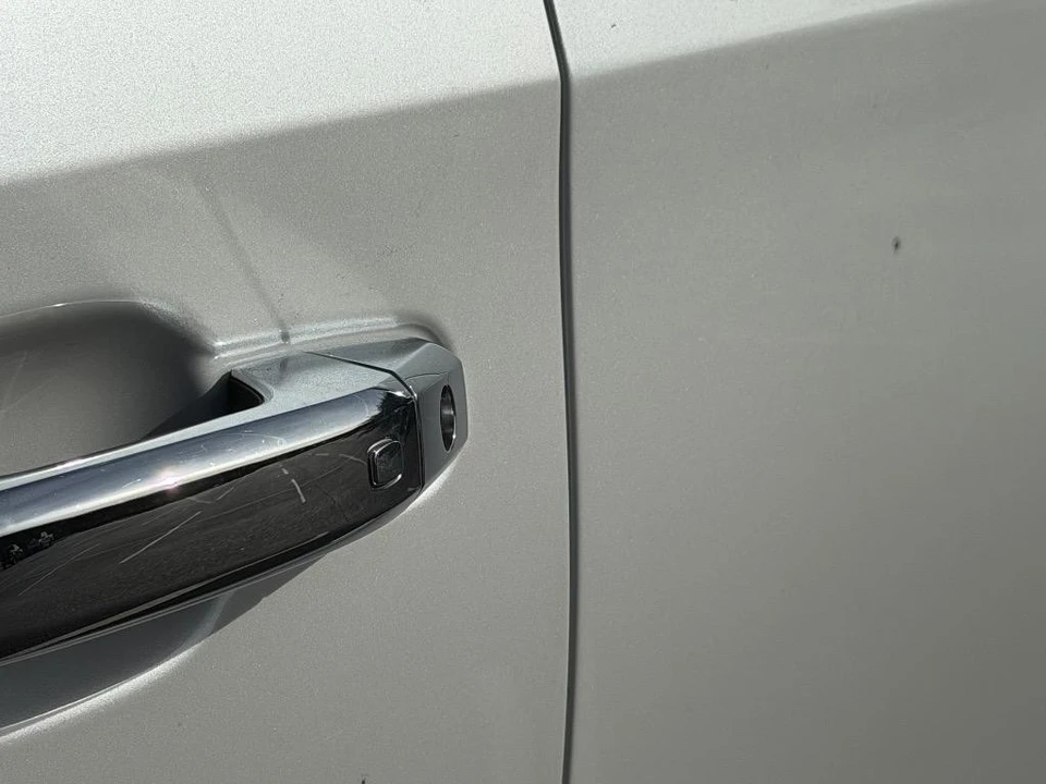 2020 GMC Sierra 5th Gen - Image 4 of 21