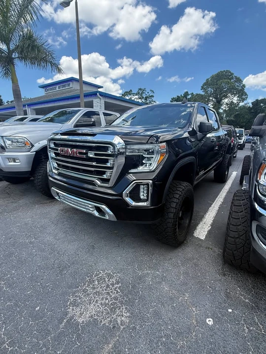 2020 GMC Sierra 5th Gen - Image 3 of 13