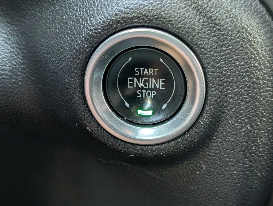 2020 GMC Sierra 5th Gen - Image 20 of 24
