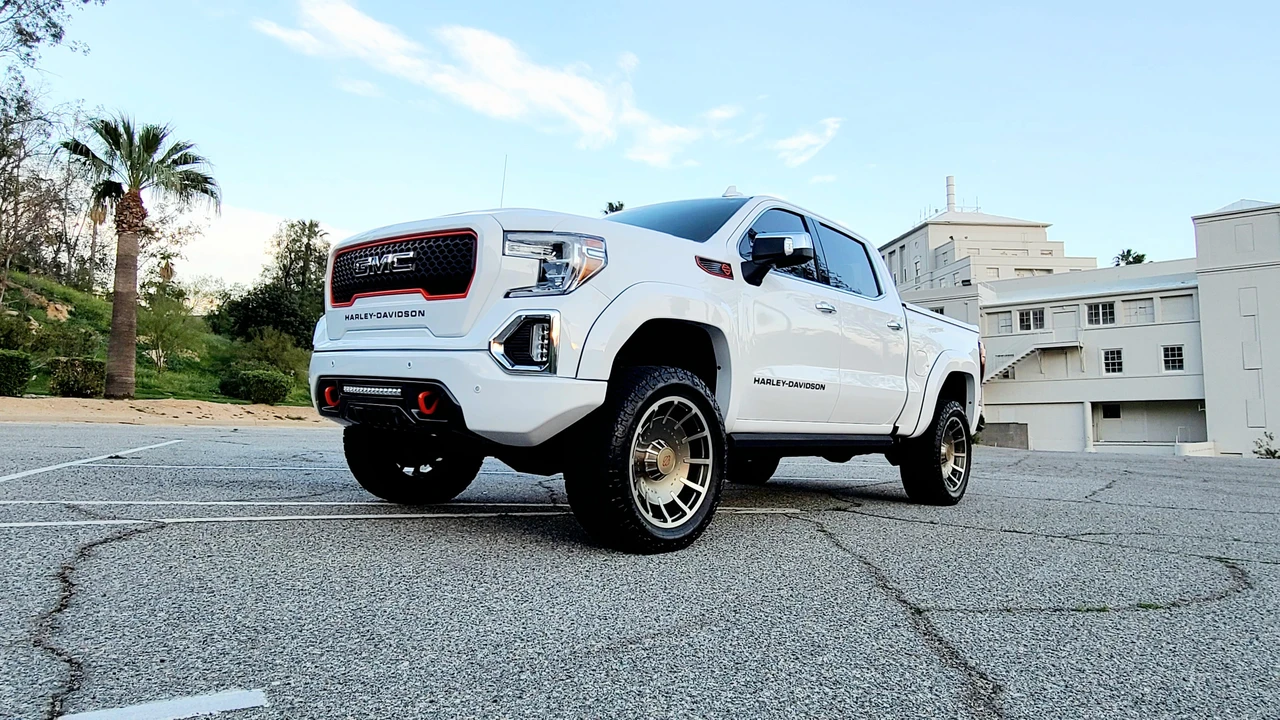 2020 GMC Sierra 5th Gen - Image 19 of 31