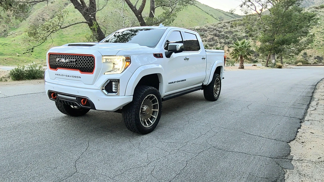 2020 GMC Sierra 5th Gen - Image 13 of 31