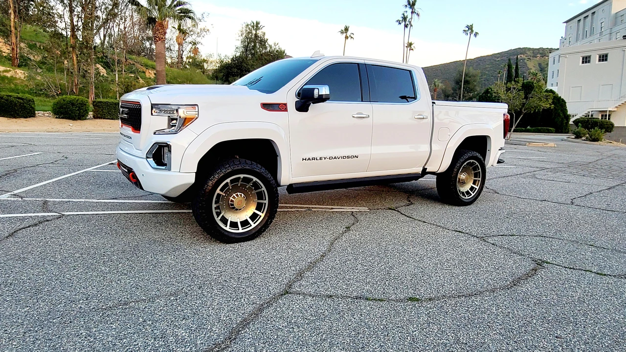 2020 GMC Sierra 5th Gen - Image 24 of 31