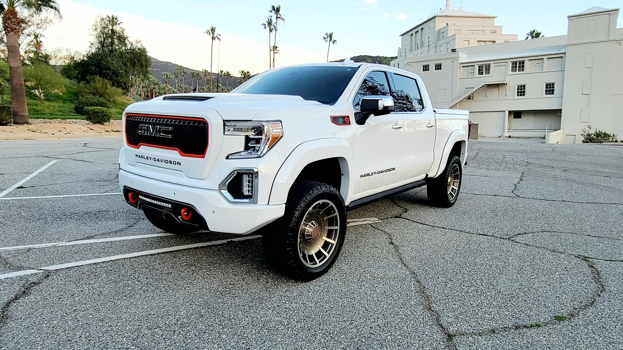 2020 GMC Sierra 5th Gen - Image 15 of 31