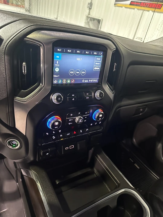 2020 GMC Sierra 4th Gen - Image 17 of 21
