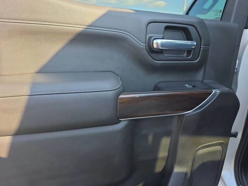 2020 GMC Sierra 5th Gen - Image 9 of 21