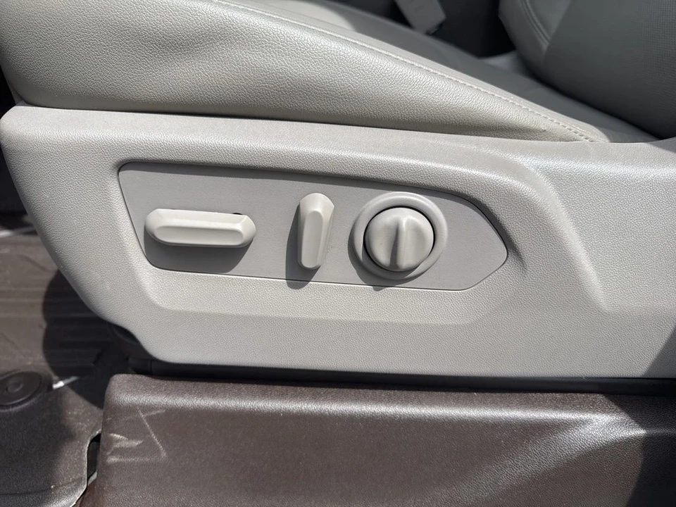 2020 GMC Sierra 5th Gen - Image 11 of 21
