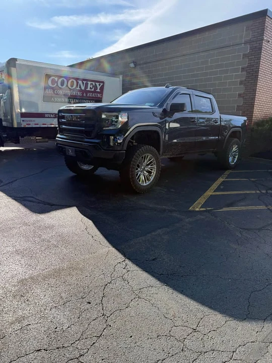 2020 GMC Sierra 5th Gen - Image 2 of 4