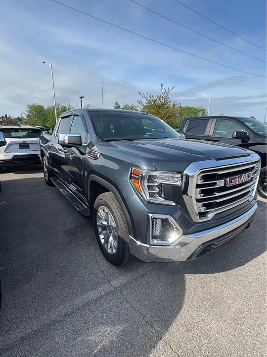 2020 GMC Sierra 5th Gen - Image 2 of 3