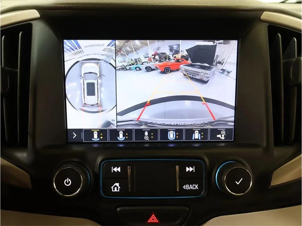 2020 GMC Terrain - Image 19 of 31
