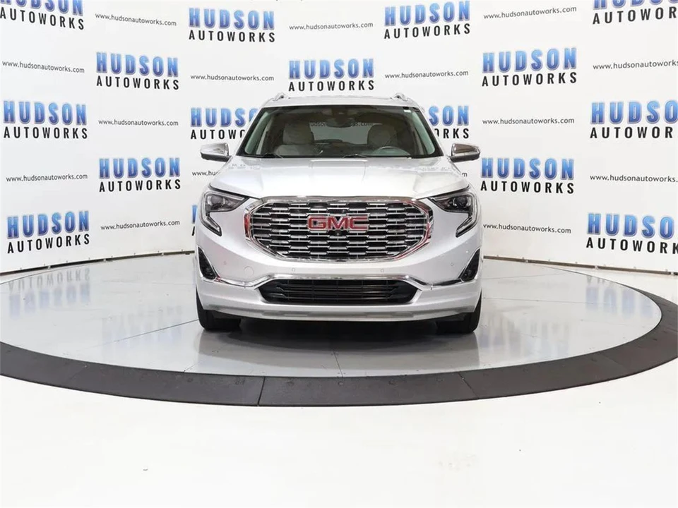 2020 GMC Terrain - Image 9 of 31