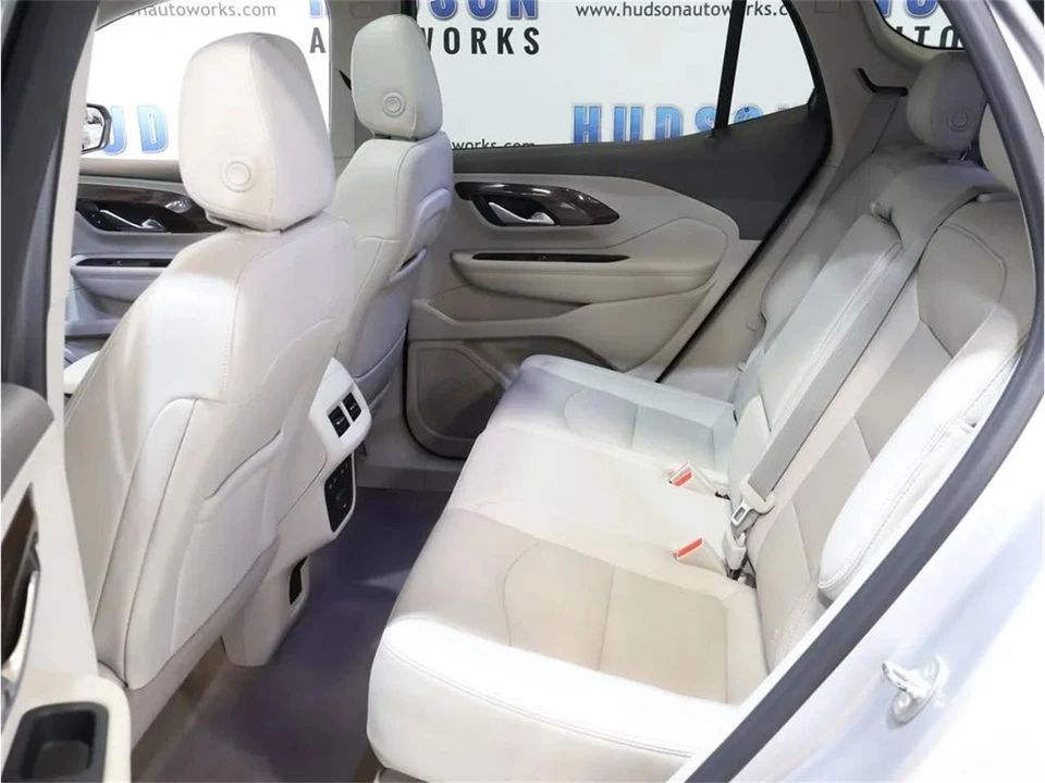 2020 GMC Terrain - Image 28 of 31