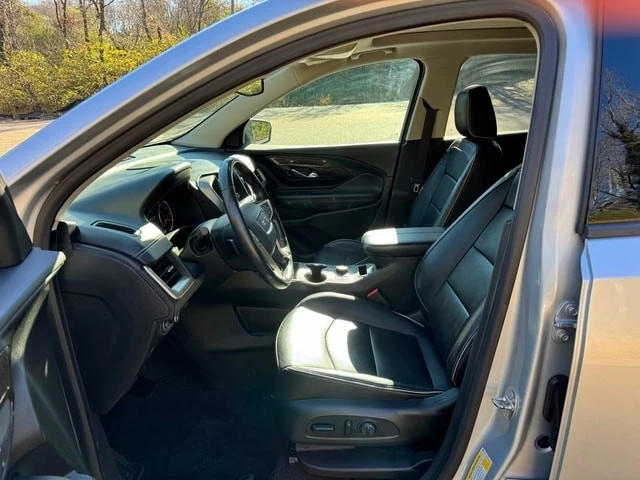 2020 GMC Terrain - Image 11 of 21