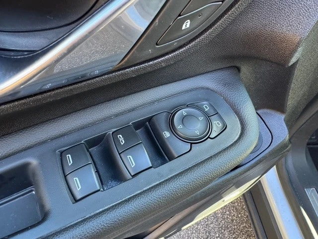 2020 GMC Terrain - Image 12 of 12